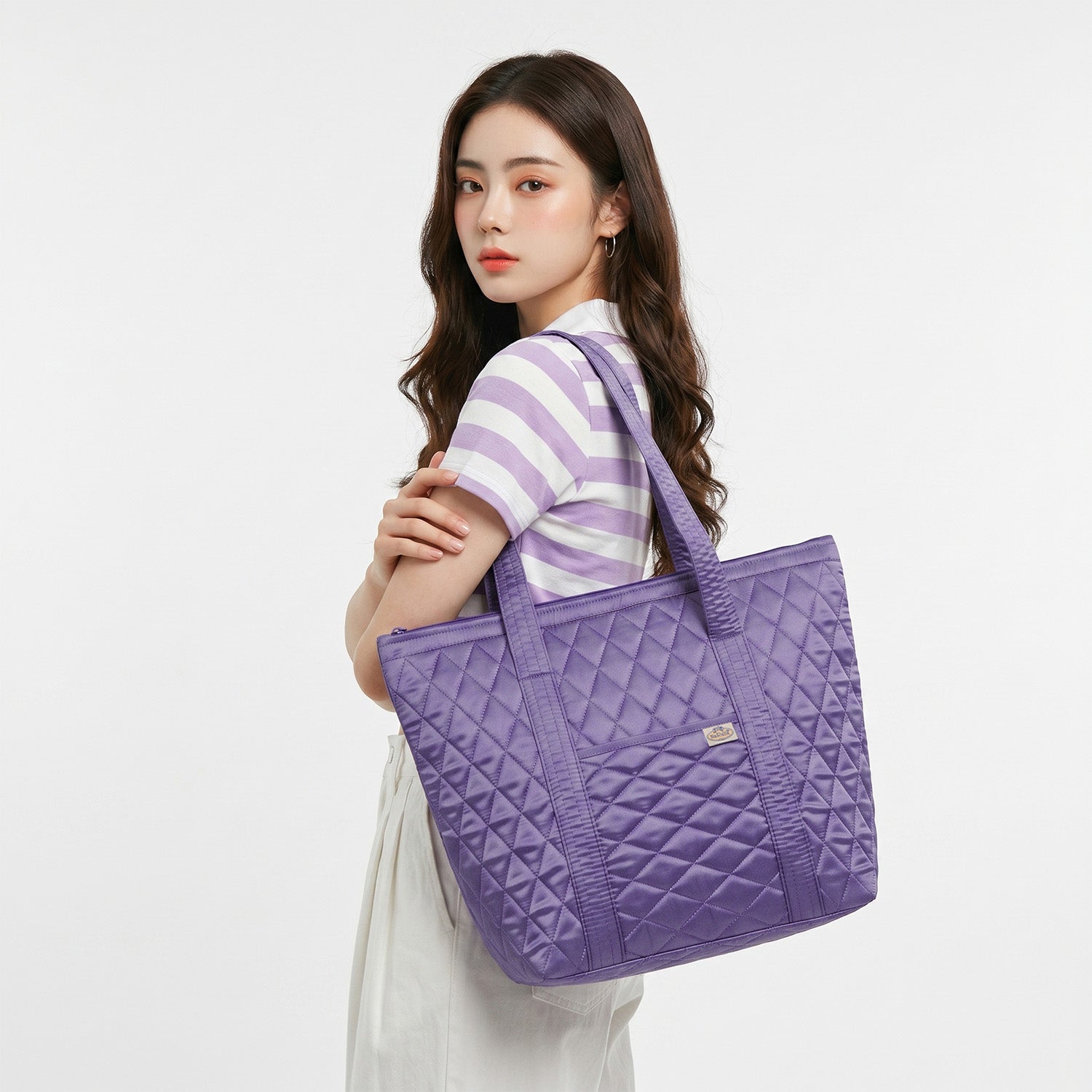 กระเป๋าสะพายไหล่ Satin