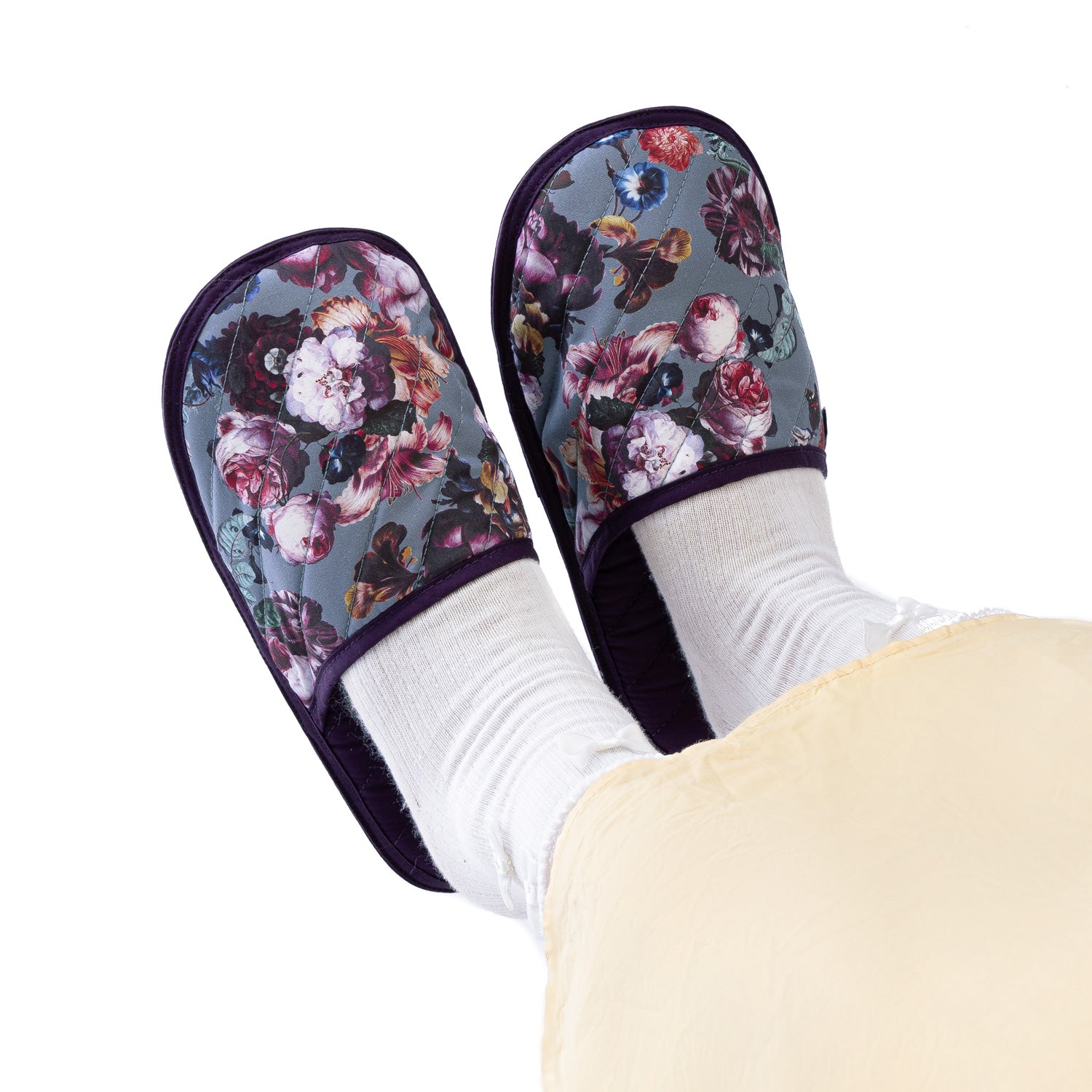 NaRaYa Slippers Size M - NaRaYa