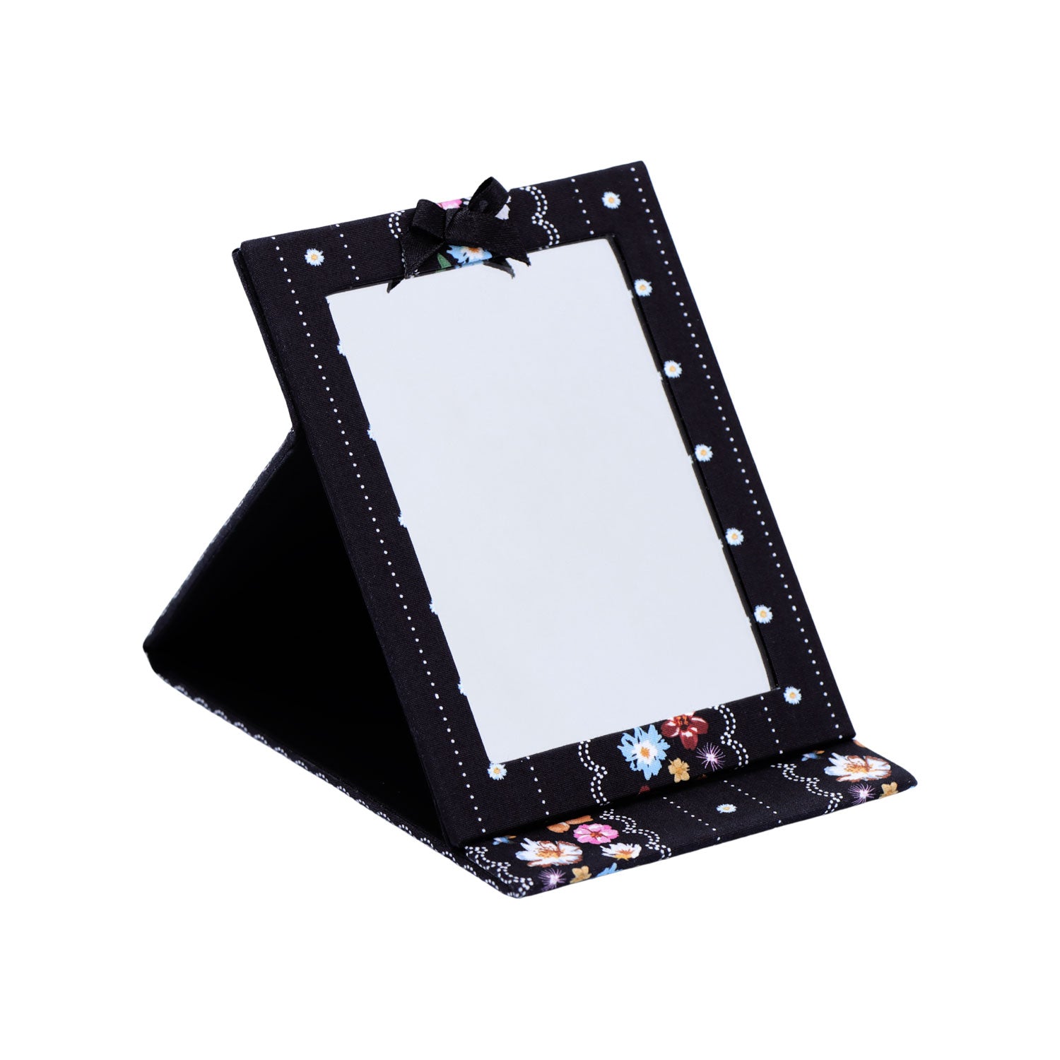 กระจกแต่งหน้า