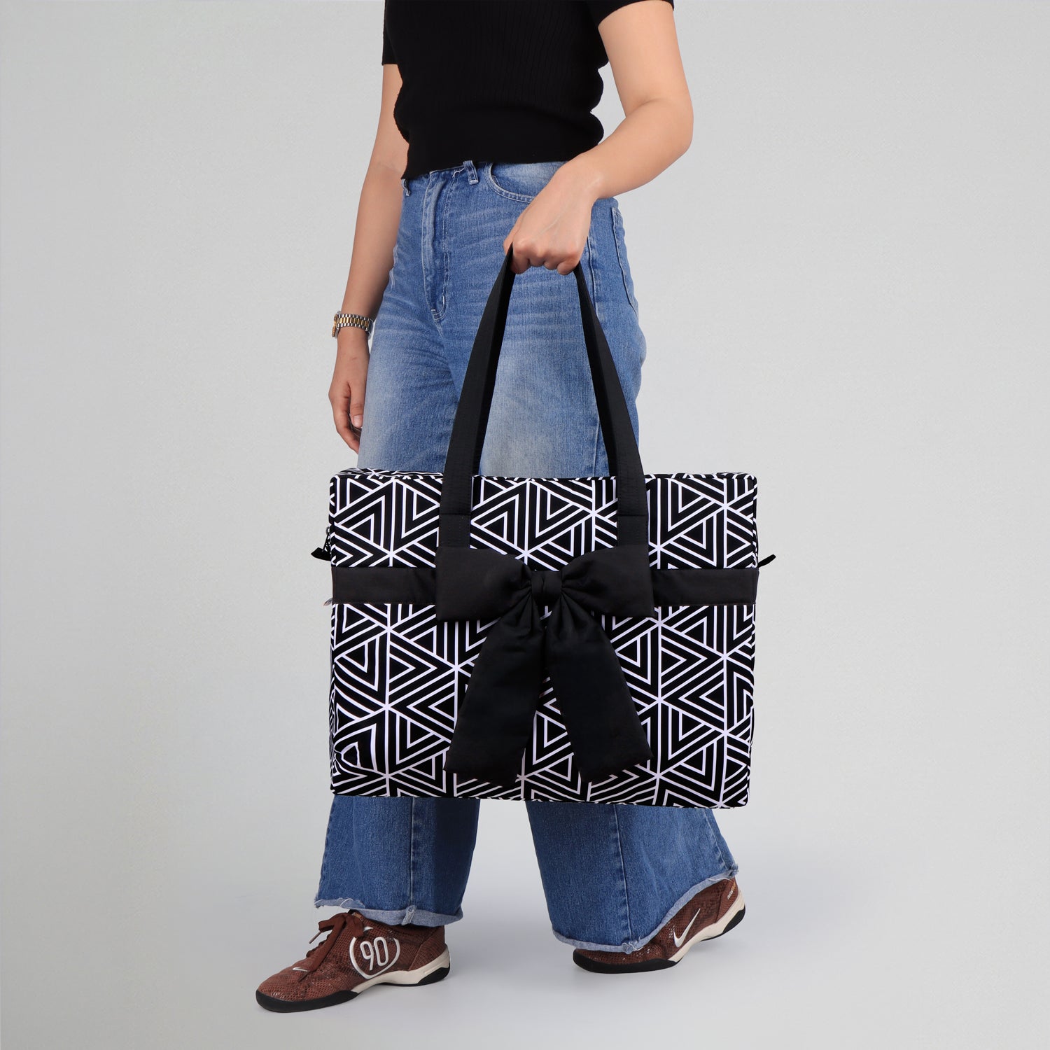 Traveling Bag