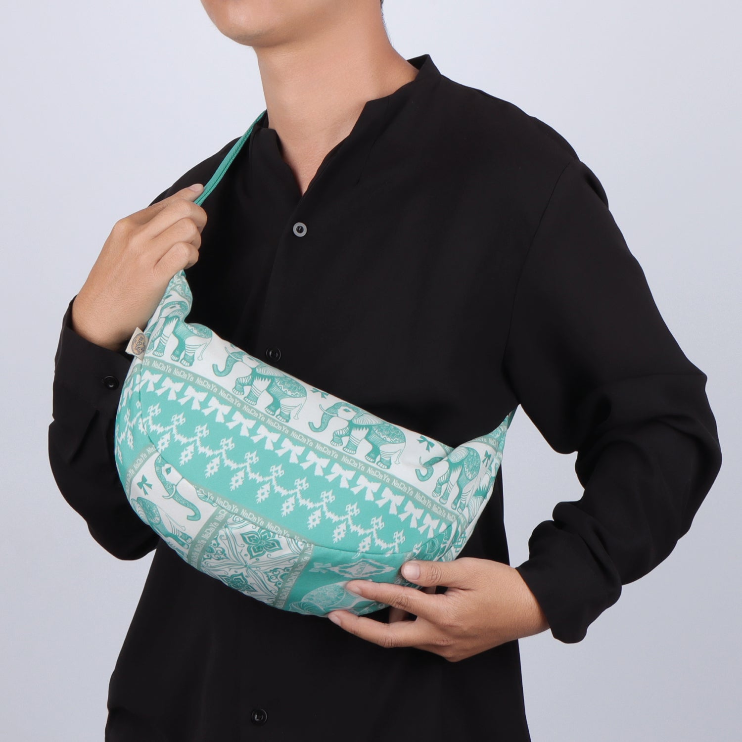 Chang Chest Bag - NaRaYa