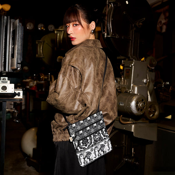 NaRaYa Chang Crossbody Traveling Pouch