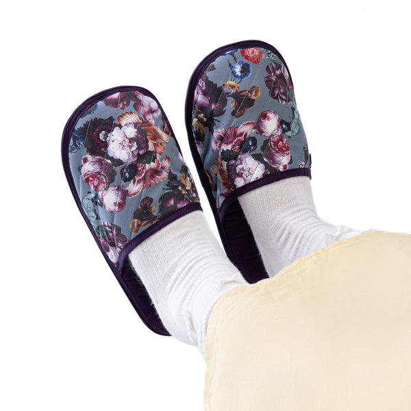 NaRaYa Slippers Size M