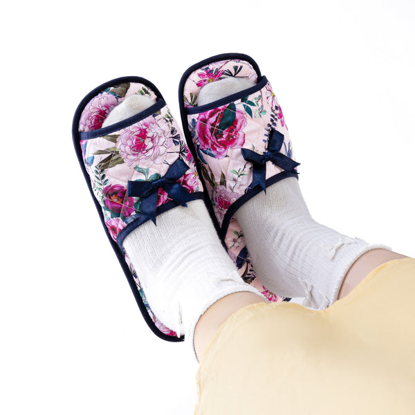 NaRaYa Slippers With case