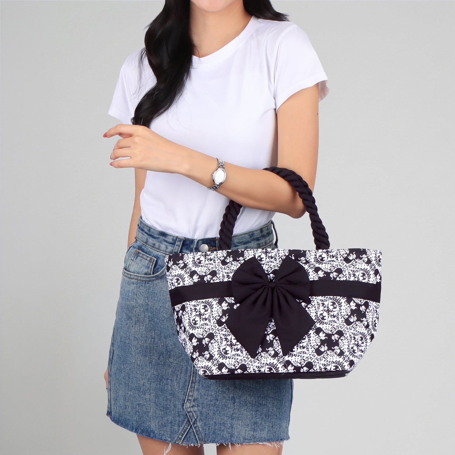 Handbag M