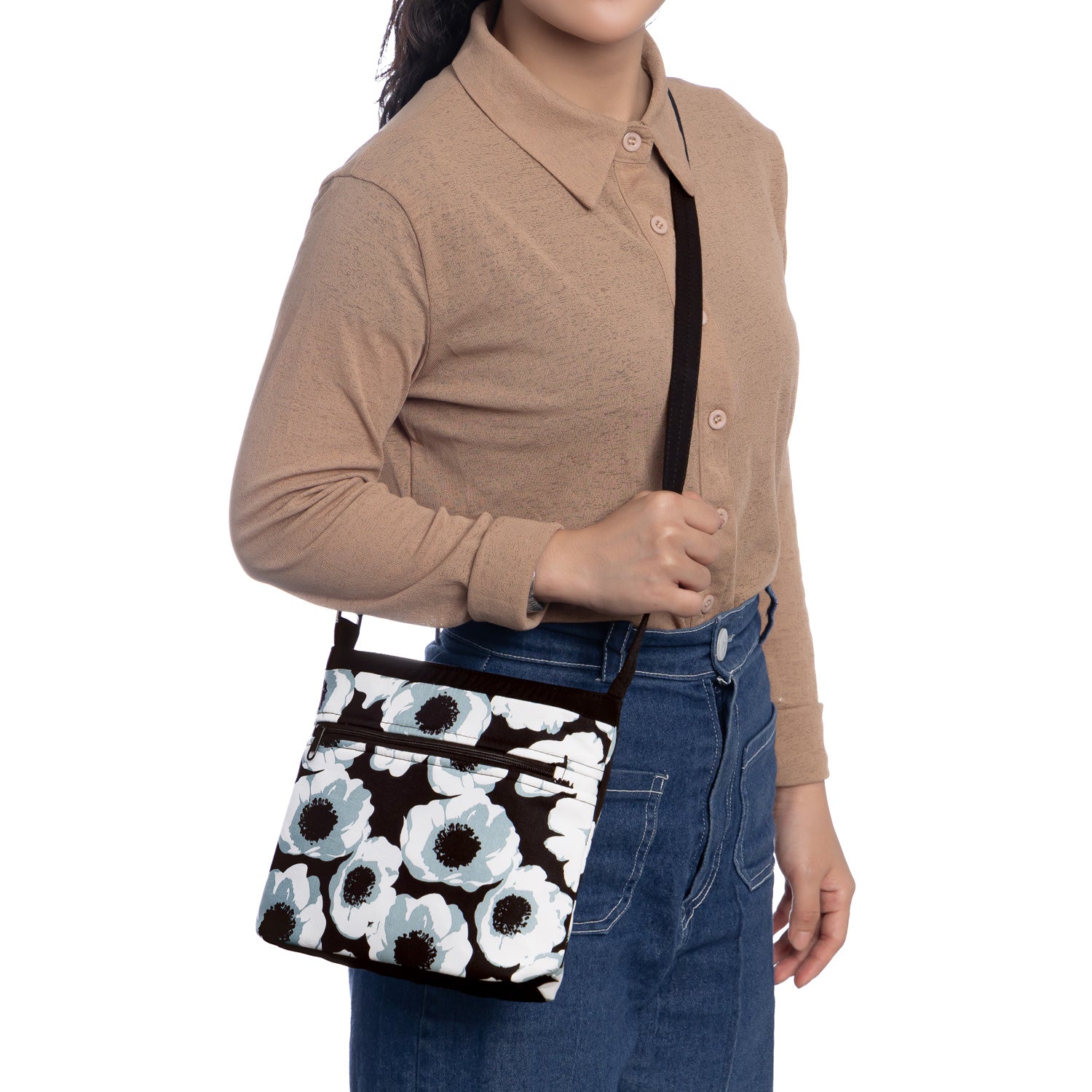 NaRaYa Crossbody Bag