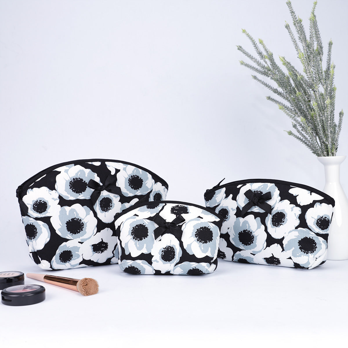 NaRaYa Cosmetic Bags (Set Of 3)