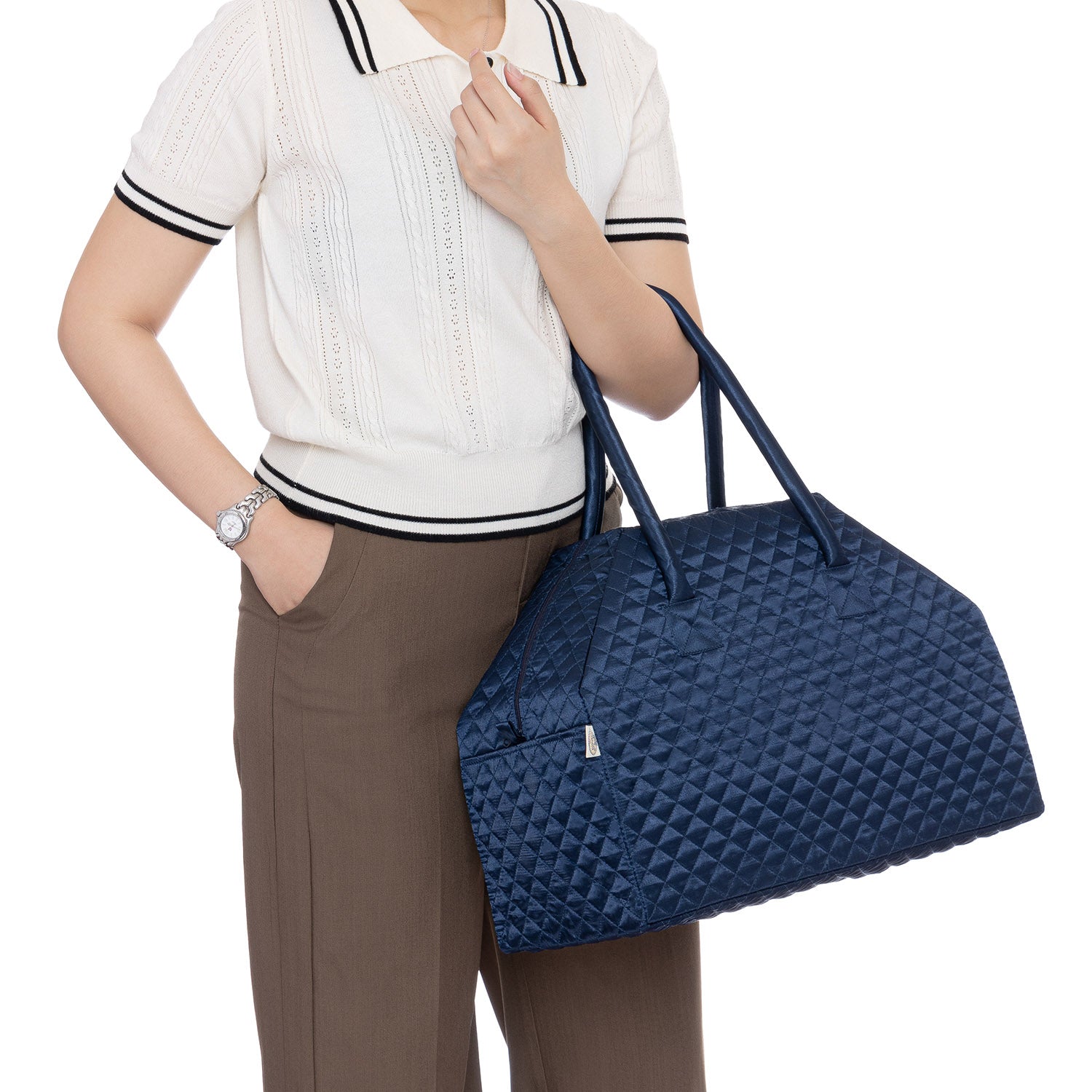 NaRaYa Satin Traveling Bag